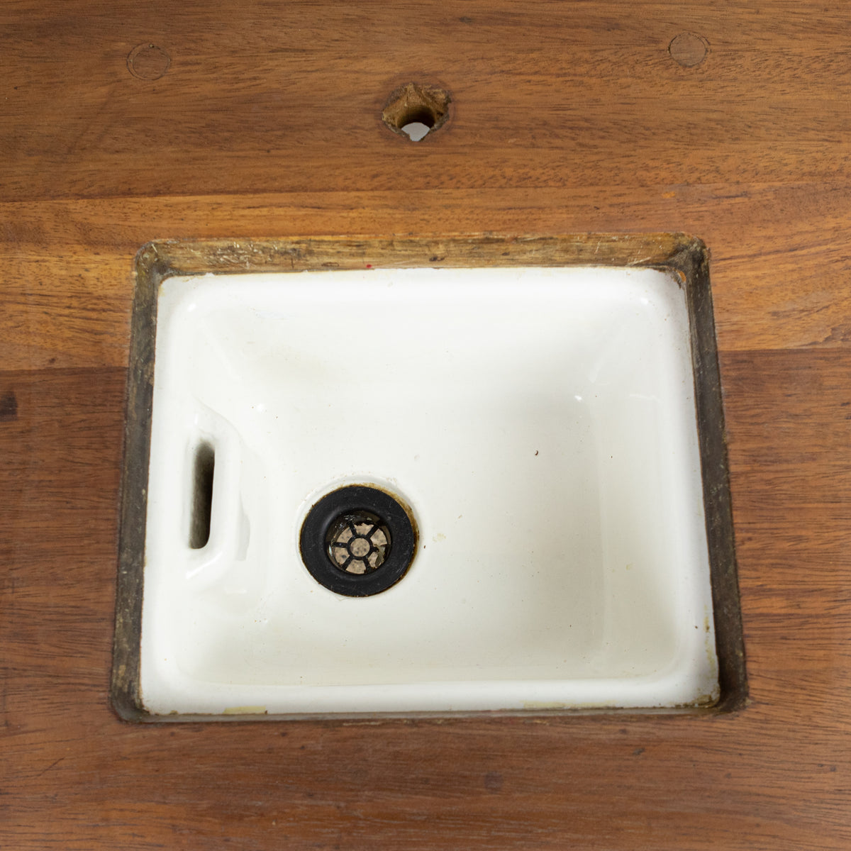 Reclaimed Teak / Iroko Worktop with Butler Sink | The Architectural Forum