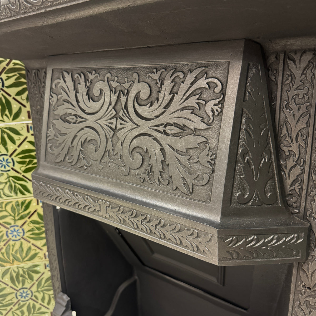 Antique Victorian Fireplace Insert With Josiah Wedgwood Tiles | The Architectural Forum