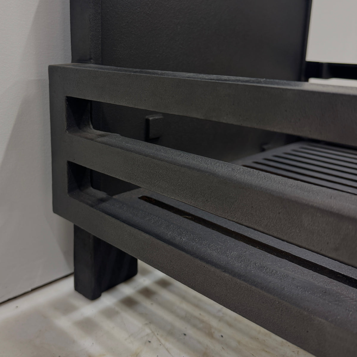 Reclaimed Cast Iron Fire Basket with Backplate