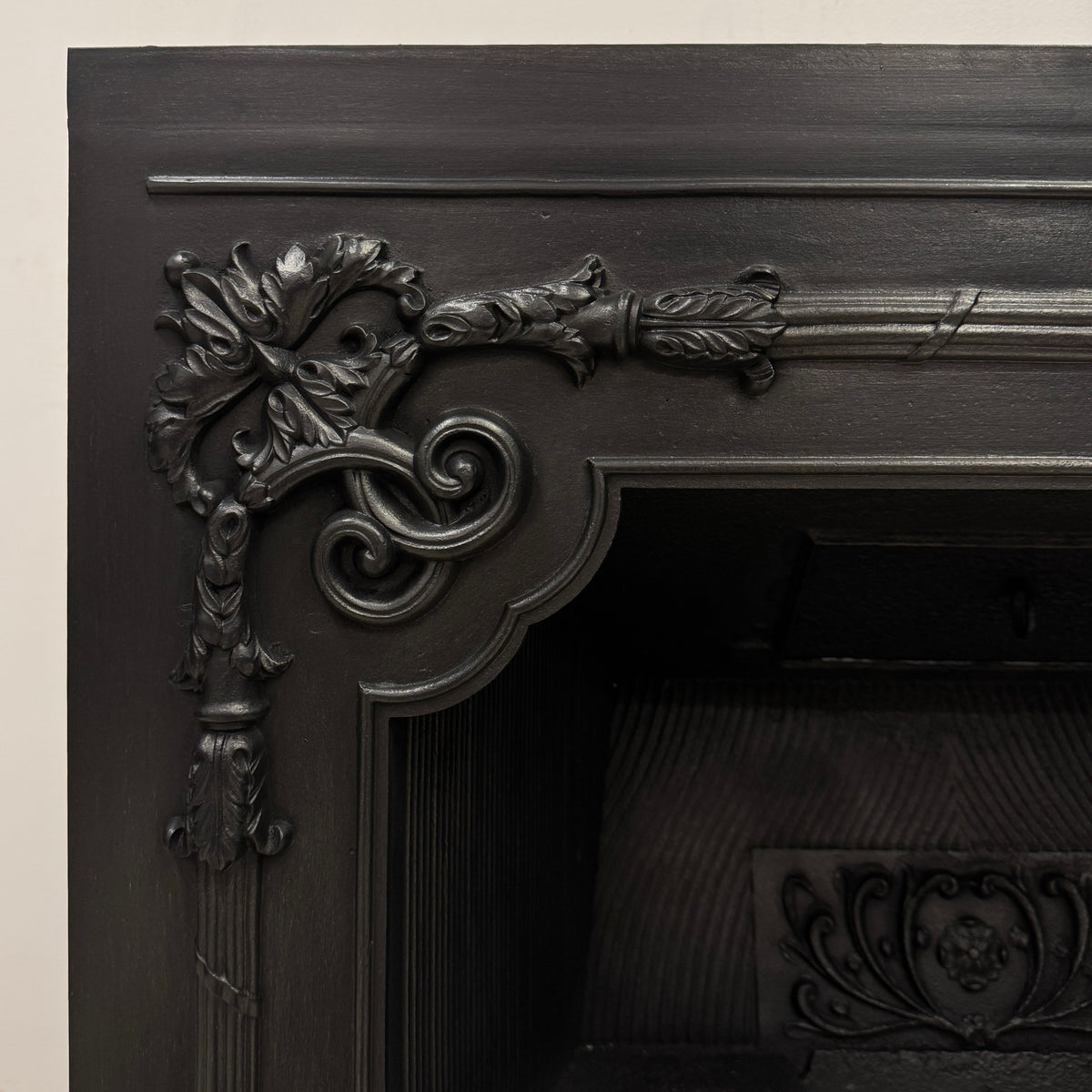 Antique Georgian Cast Iron Register Grate Fireplace | The Architectural Forum