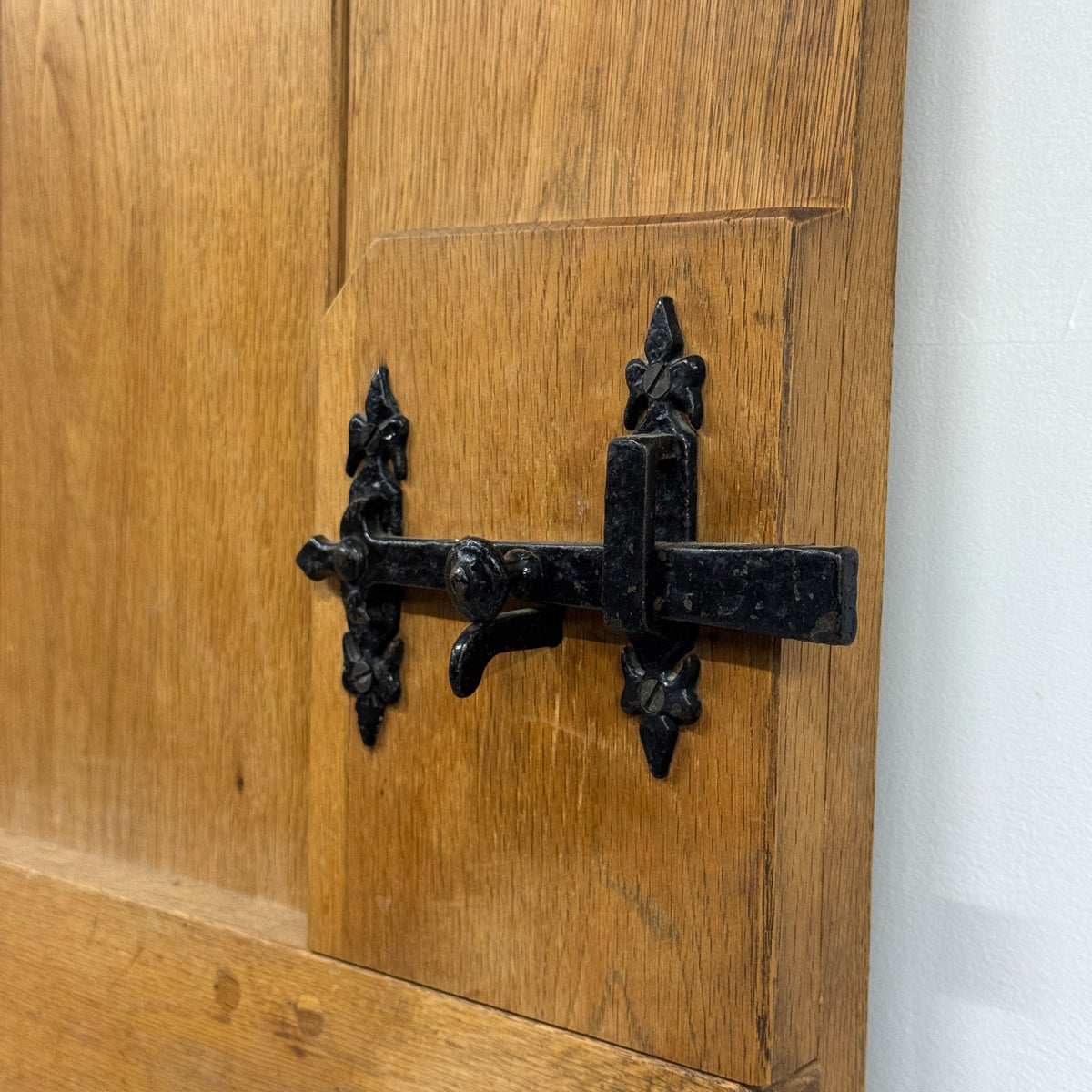 Antique Victorian Pine Latch Door - 191cm x 75.5cm x 2cm | The Architectural Forum