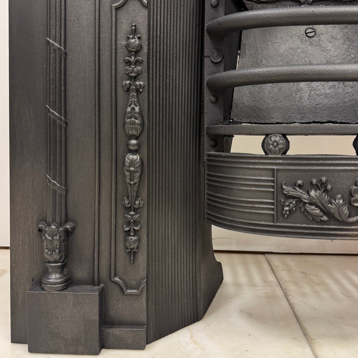 Antique Georgian Cast Iron Register Grate Fireplace | The Architectural Forum