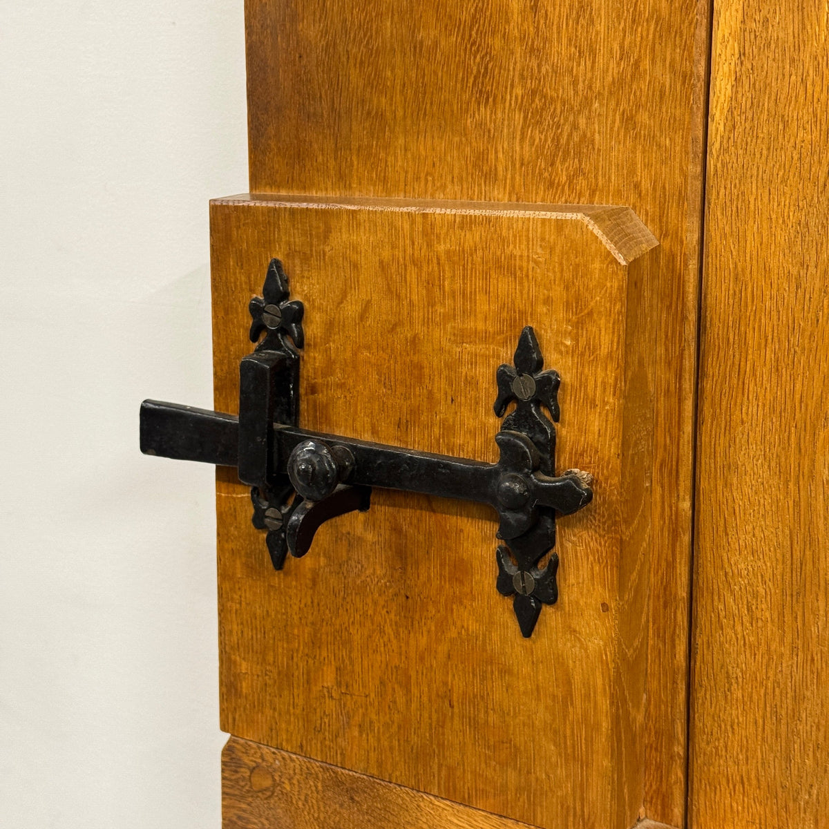 Antique Victorian Pine Latch Door - 193.5cm x 75.5cm x 2cm | The Architectural Forum