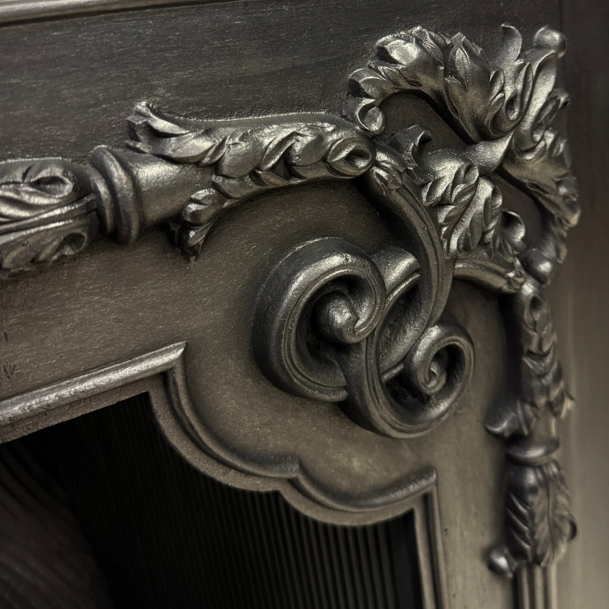 Antique Georgian Cast Iron Register Grate Fireplace | The Architectural Forum