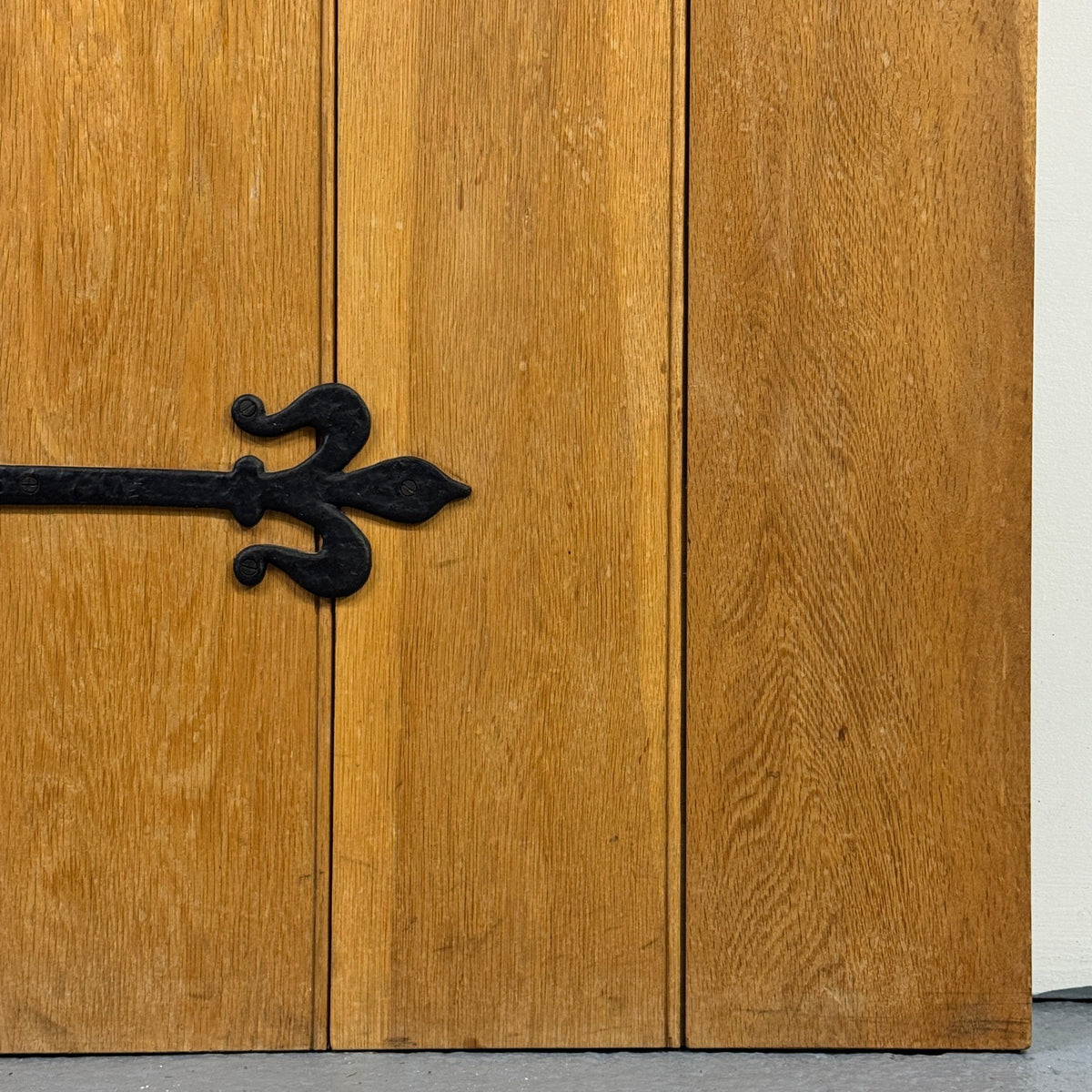 (Copy) (Copy) (Copy) (Copy) Antique Victorian Pine Latch Door - 191cm x 75.5cm x 2cm | The Architectural Forum