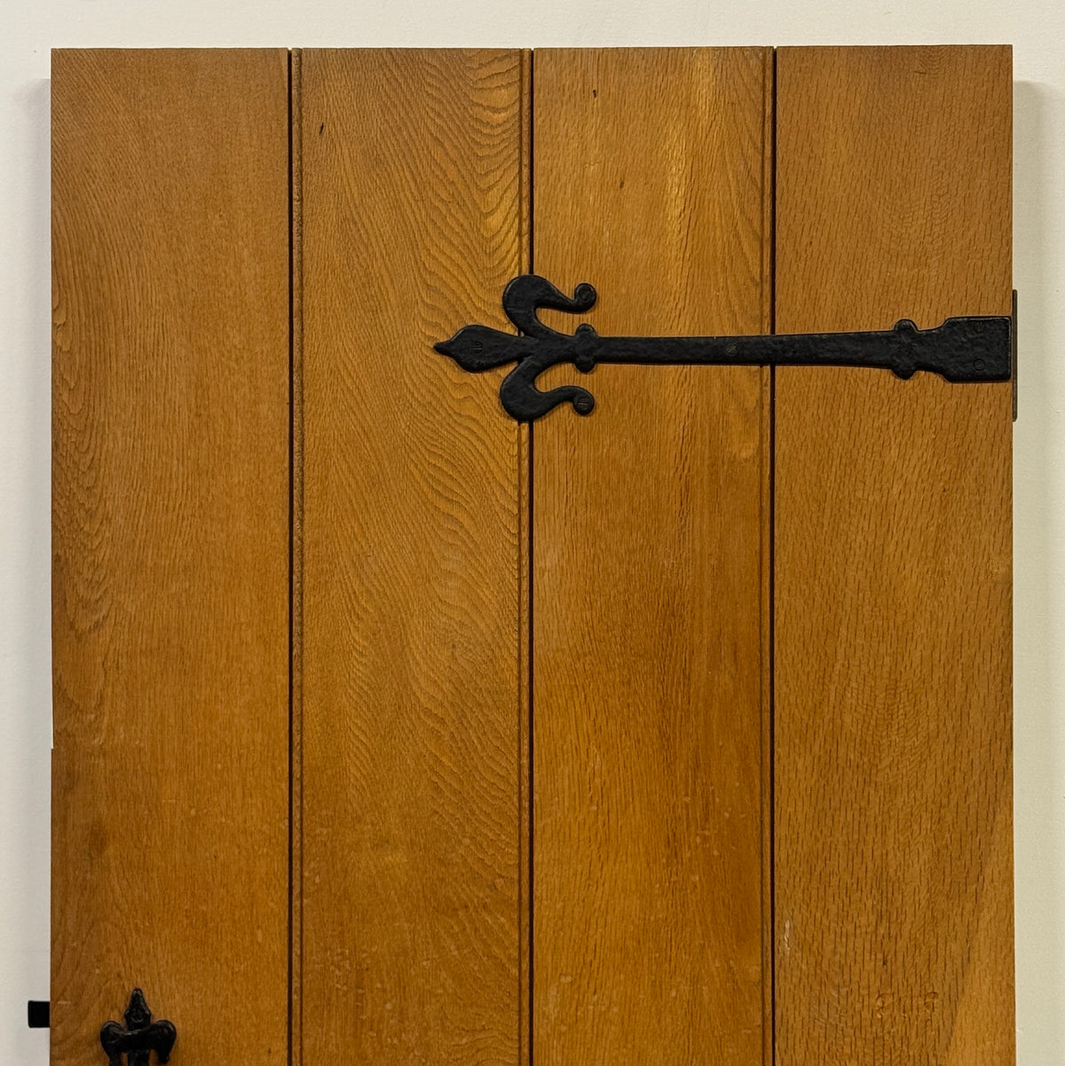 (Copy) (Copy) (Copy) Antique Victorian Pine Latch Door - 191cm x 75.5cm x 2cm | The Architectural Forum