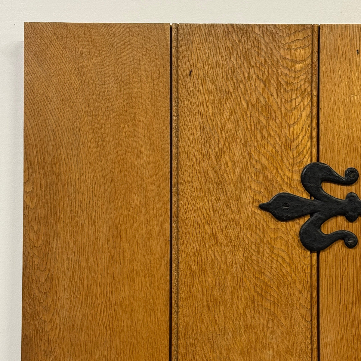 (Copy) (Copy) (Copy) Antique Victorian Pine Latch Door - 191cm x 75.5cm x 2cm | The Architectural Forum