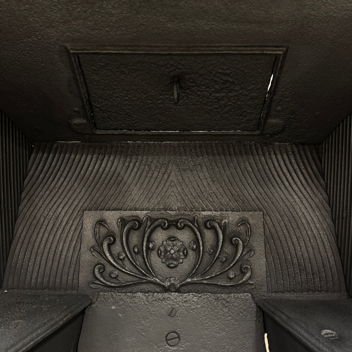 Antique Georgian Cast Iron Register Grate Fireplace | The Architectural Forum