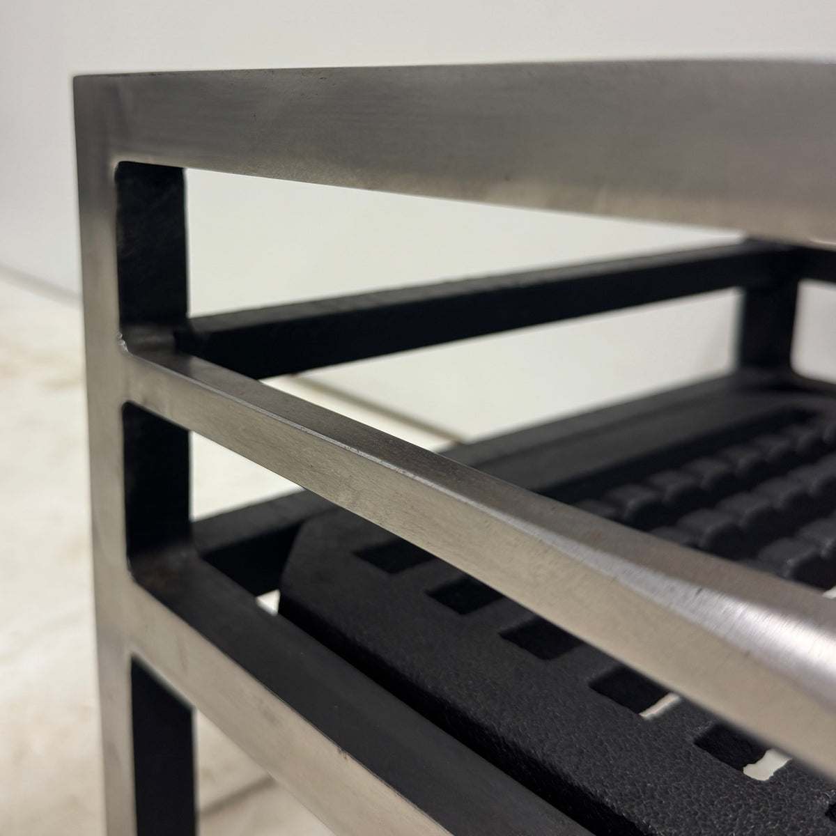 Reclaimed Steel & Cast Iron Byron Freestanding Fire Basket