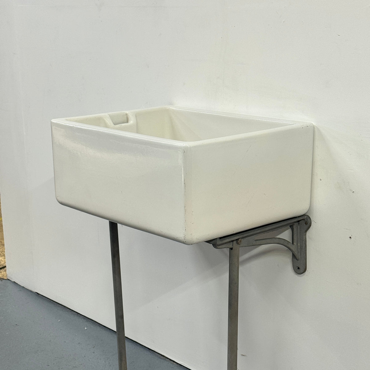 Reclaimed Wall-Mounted Basin Sink