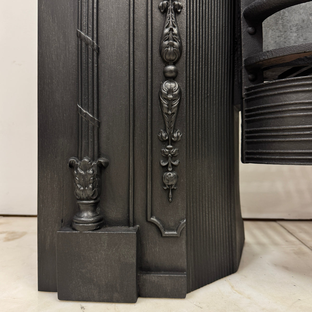 Antique Georgian Cast Iron Register Grate Fireplace | The Architectural Forum