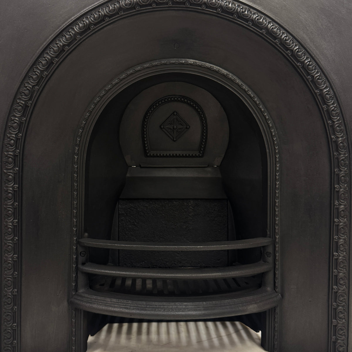 Antique Victorian Cast Iron Arched Insert | The Architectural Forum