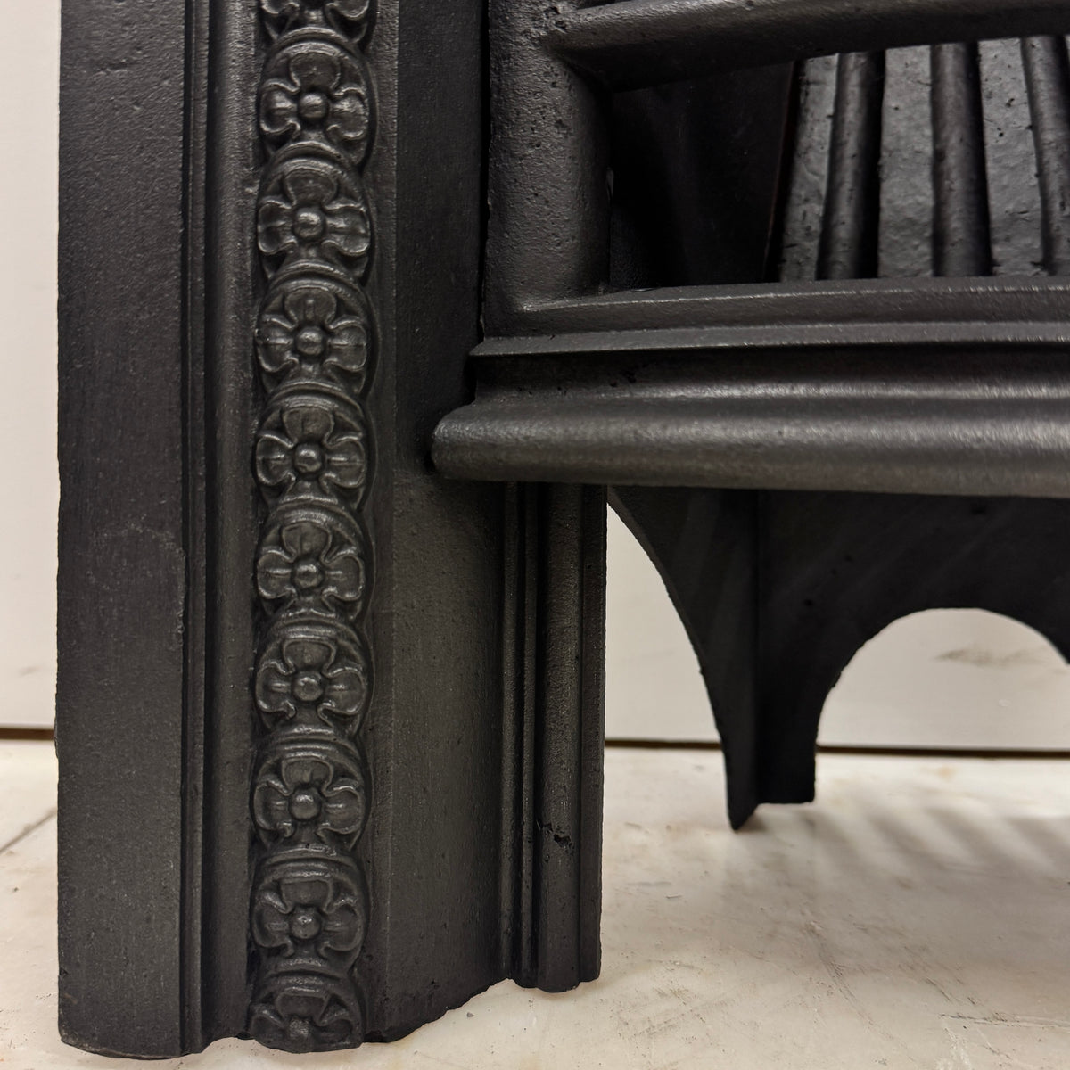 Antique Victorian Cast Iron Arched Insert | The Architectural Forum