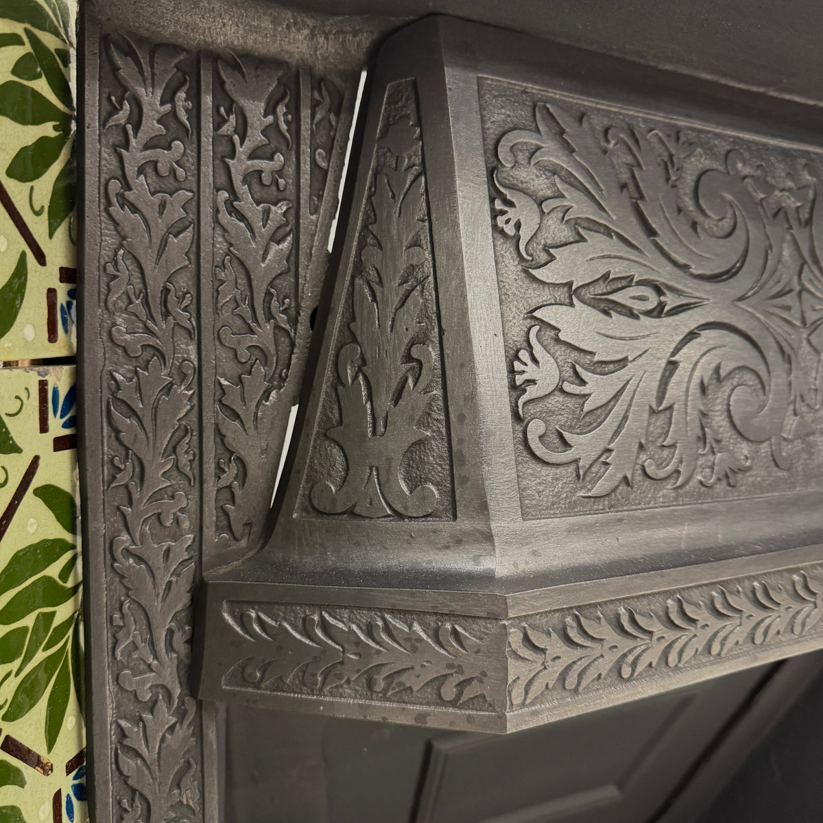 Antique Victorian Fireplace Insert With Josiah Wedgwood Tiles | The Architectural Forum