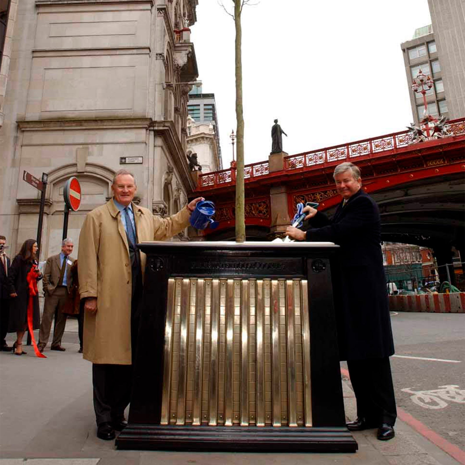 Monumental City of London Tree Planters by Sculpter Mark Reed | 6 Available | The Architectural Forum