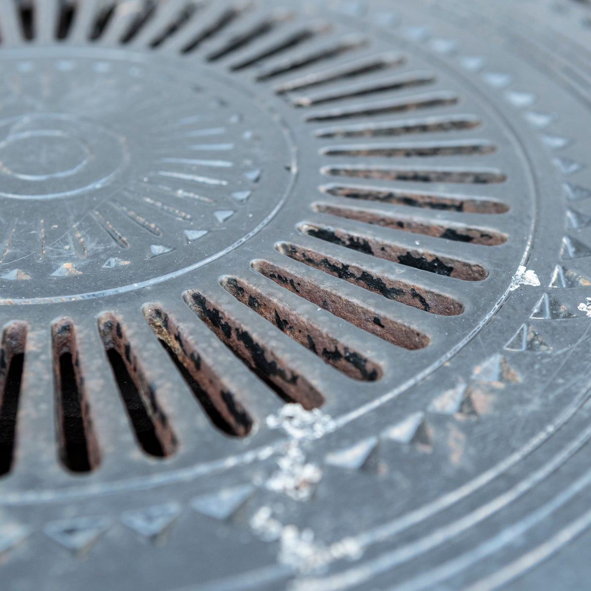 Reclaimed Cast Iron Bistrol Pub Table | The Architectural Forum