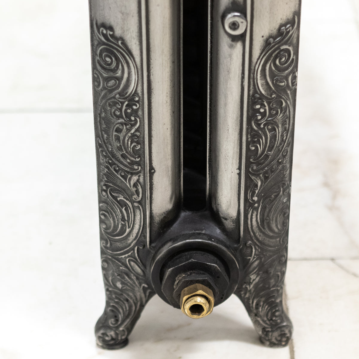 Antique Decorative Cast Iron Two Column Radiator (96cm T x 110cm L)