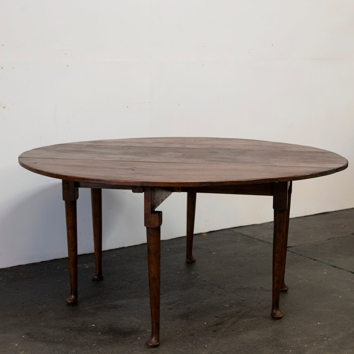 Reclaimed Georgian Style Gateleg Drop-Leaf Table | The Architectural Forum