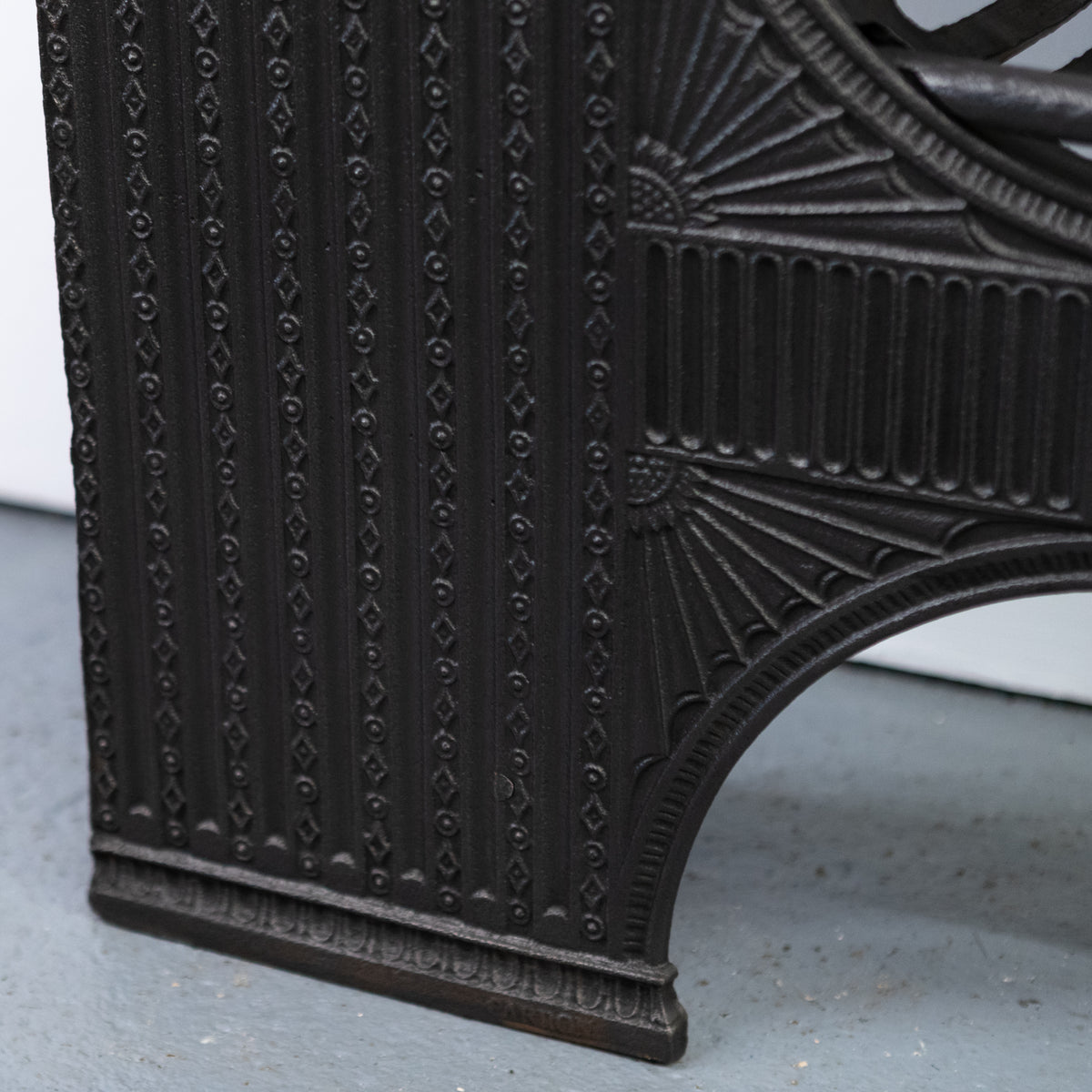 Antique Regency Cast Iron Hourglass Hob Grate