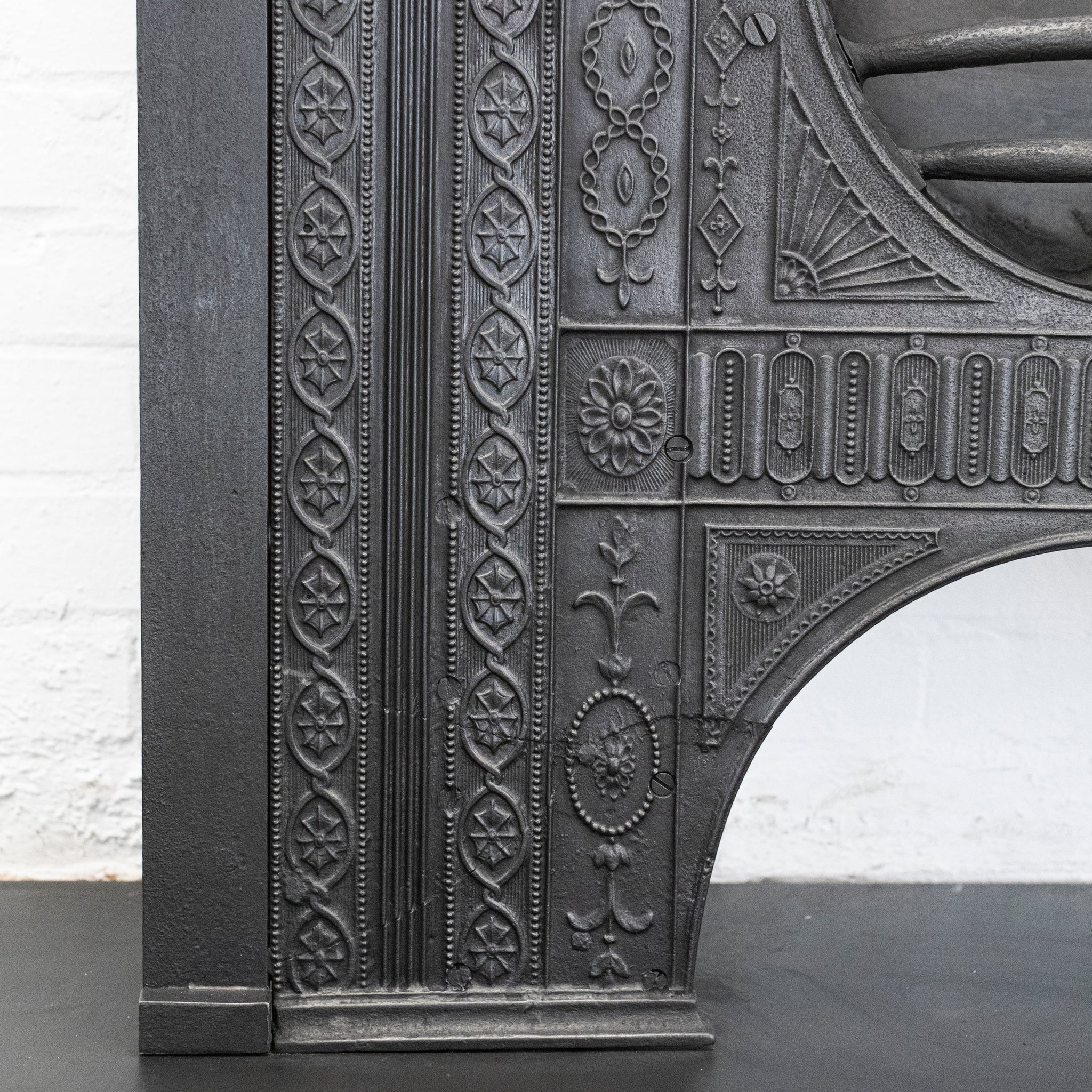 Antique Large Georgian Cast Iron Hob Grate - The Architectural Forum