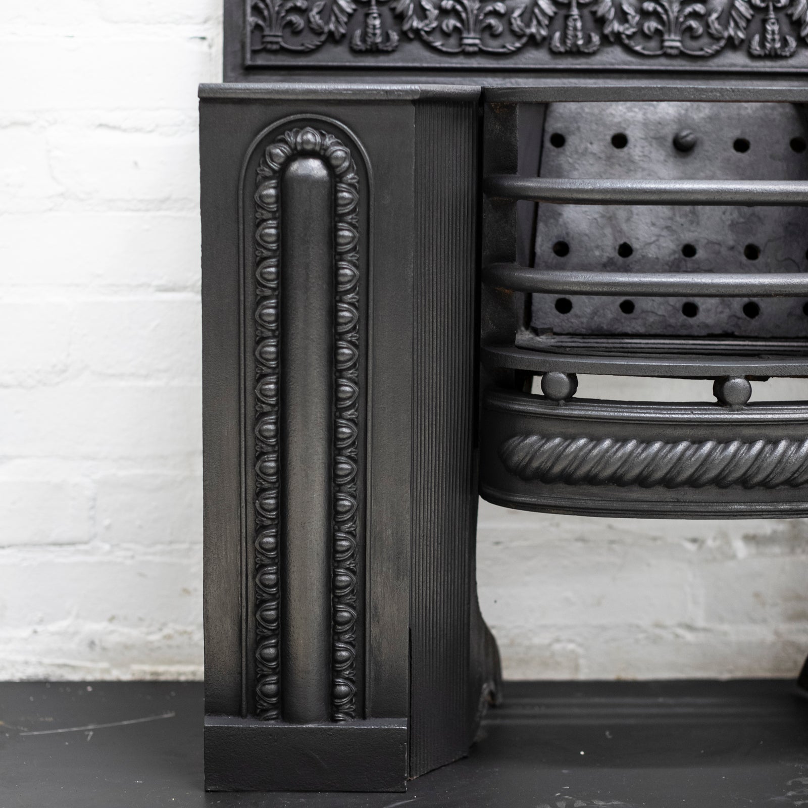 Antique Georgian Cast Iron Hob Grate | The Architectural Forum