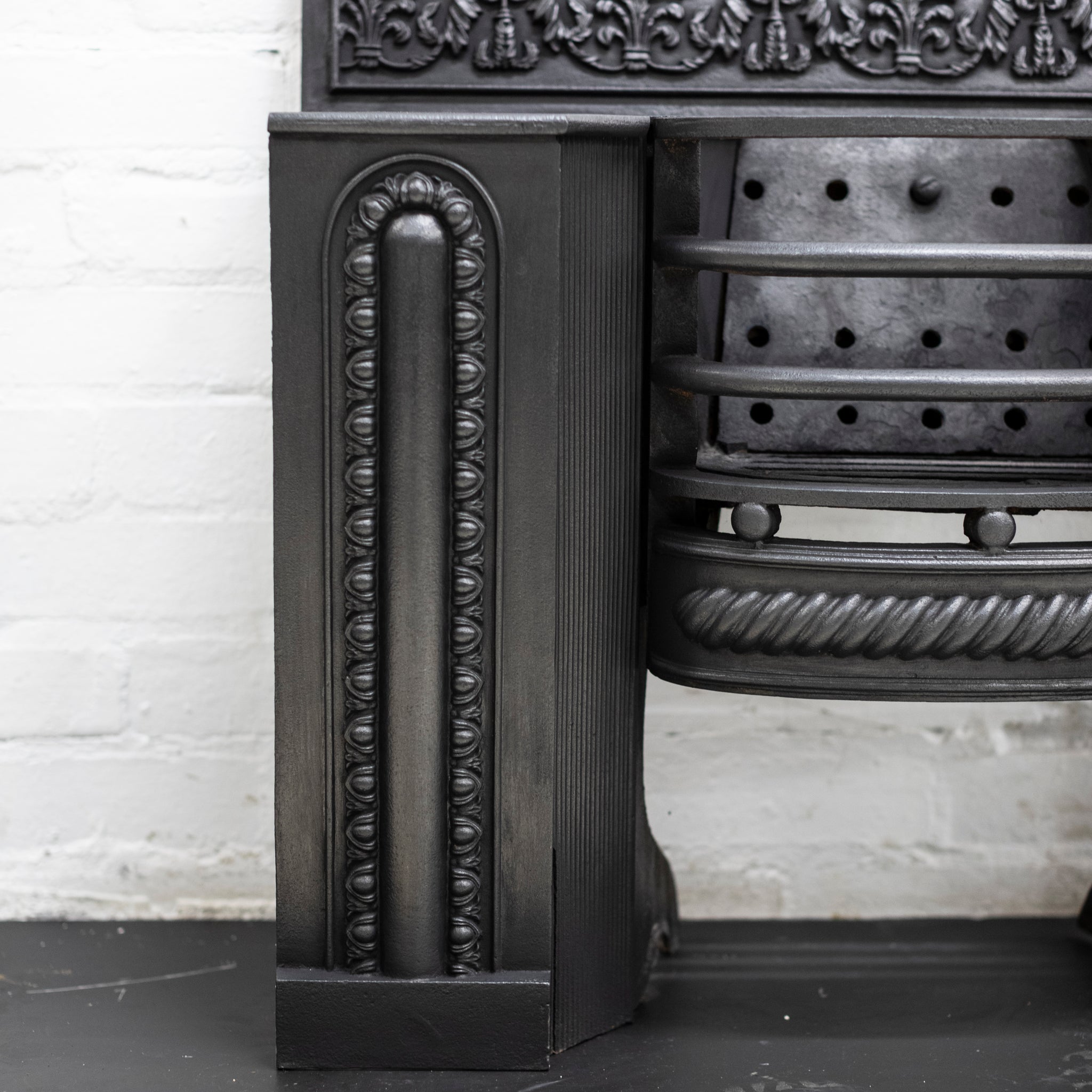 Antique Georgian Cast Iron Hob Grate - The Architectural Forum