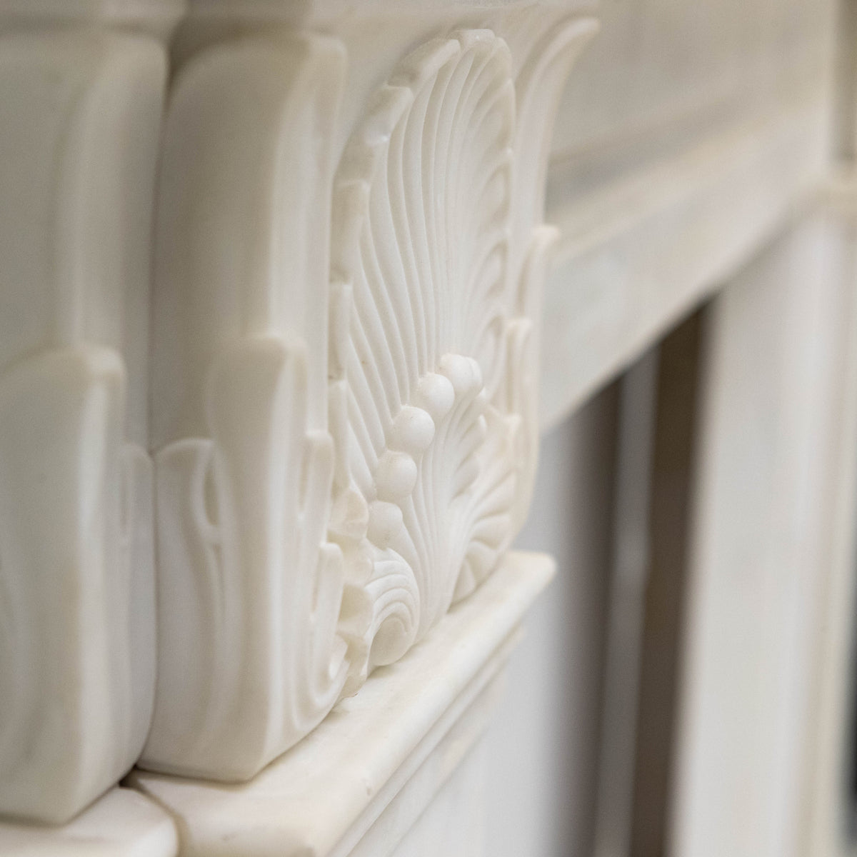 Antique Georgian Statuary Marble Surround with Acanthus
