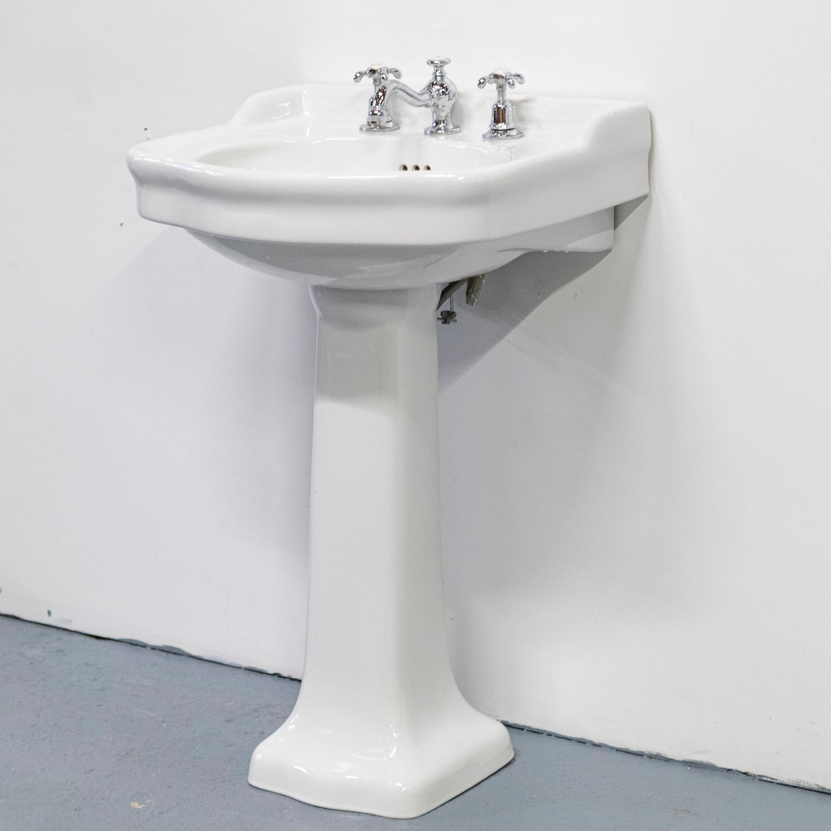 Lefroy Brooks Basin On Pedestal With Taps | La Chapelle Sink on Stand | The Architectural Forum
