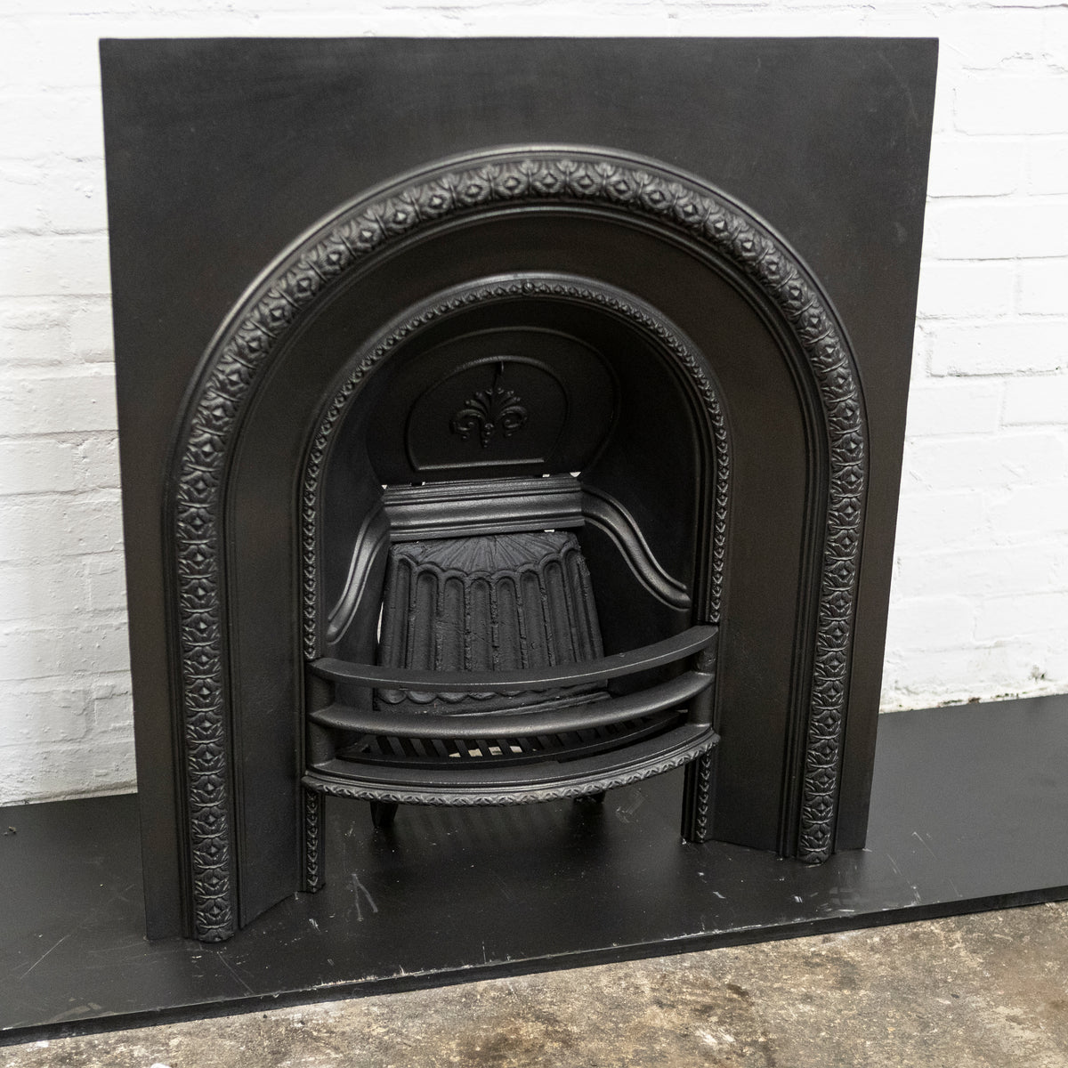 Antique Cast Iron Victorian Fireplace Insert | The Architectural Forum
