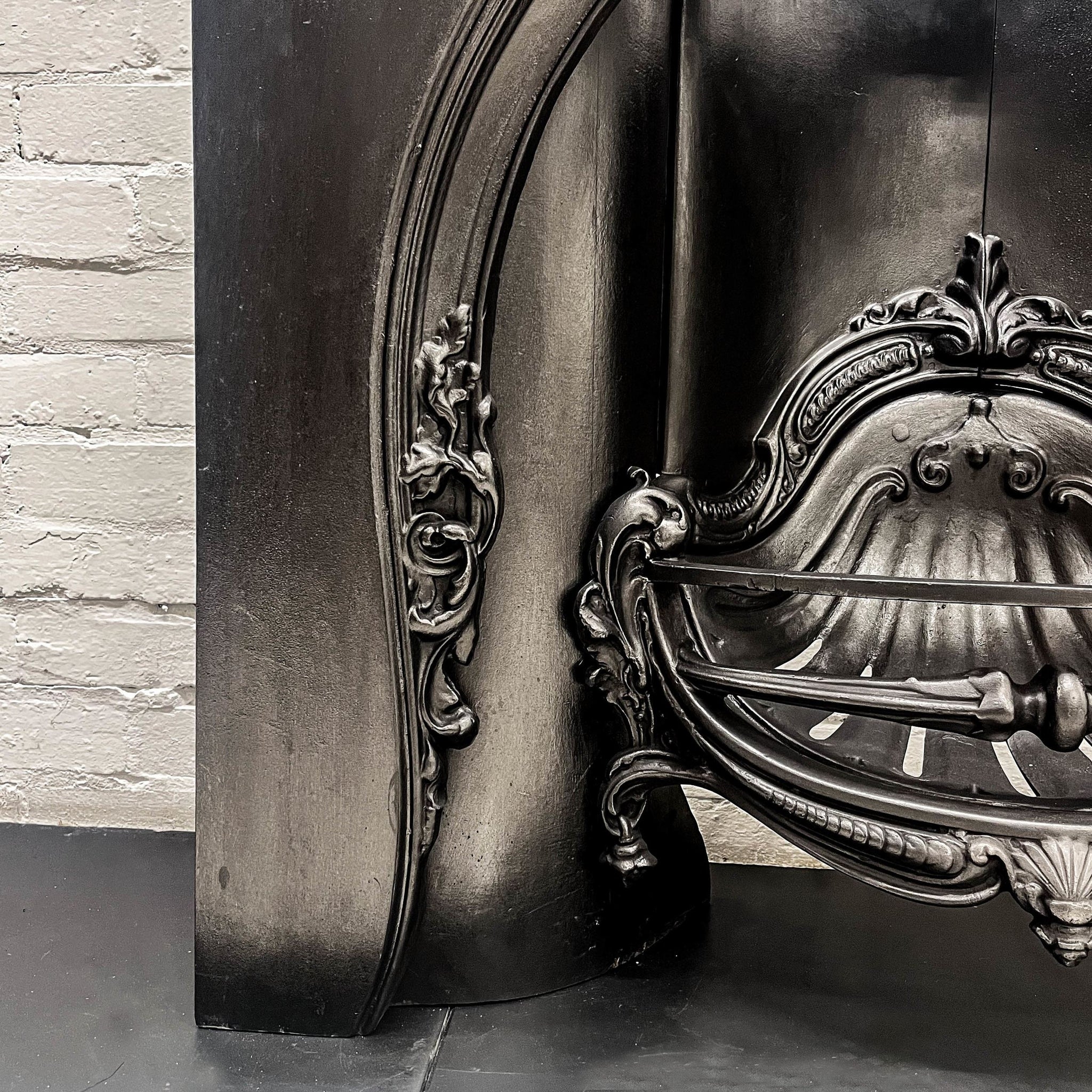 Reclaimed Victorian Style Cast Iron Insert - The Architectural Forum