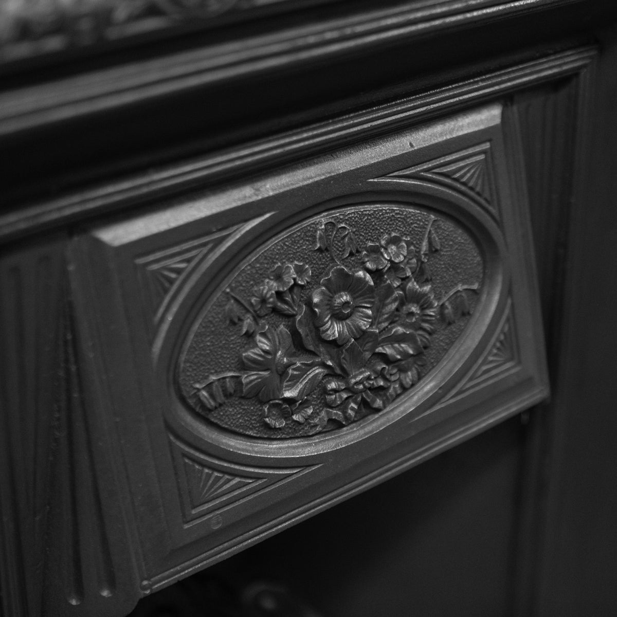 Antique Cast Iron Victorian Fireplace Insert