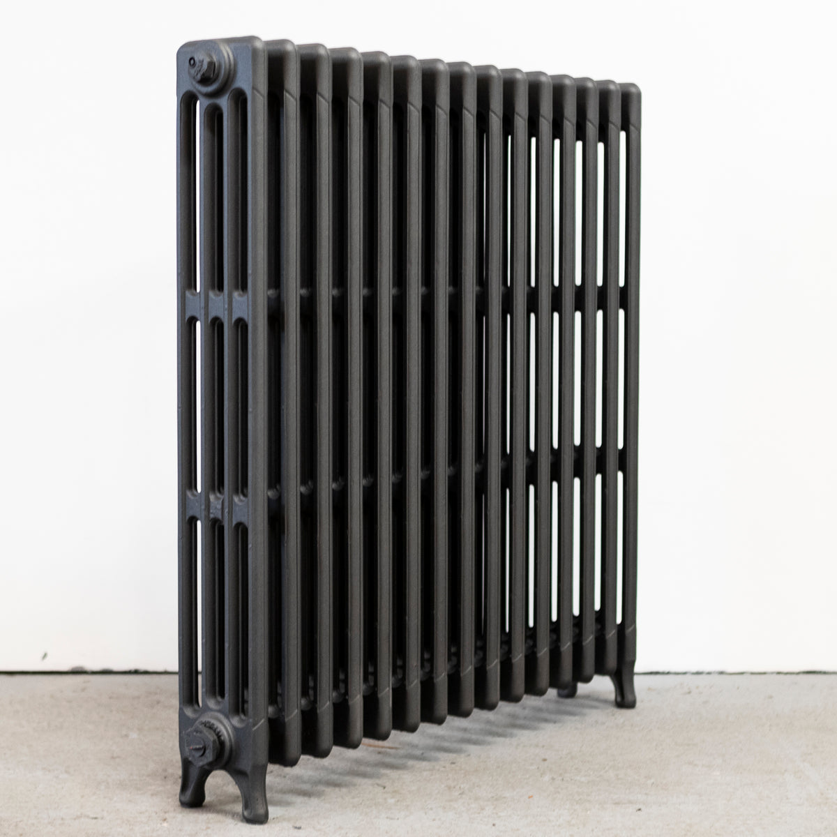 Antique Cast Iron Radiator | 15 Sections 88cm | The Architectural Forum