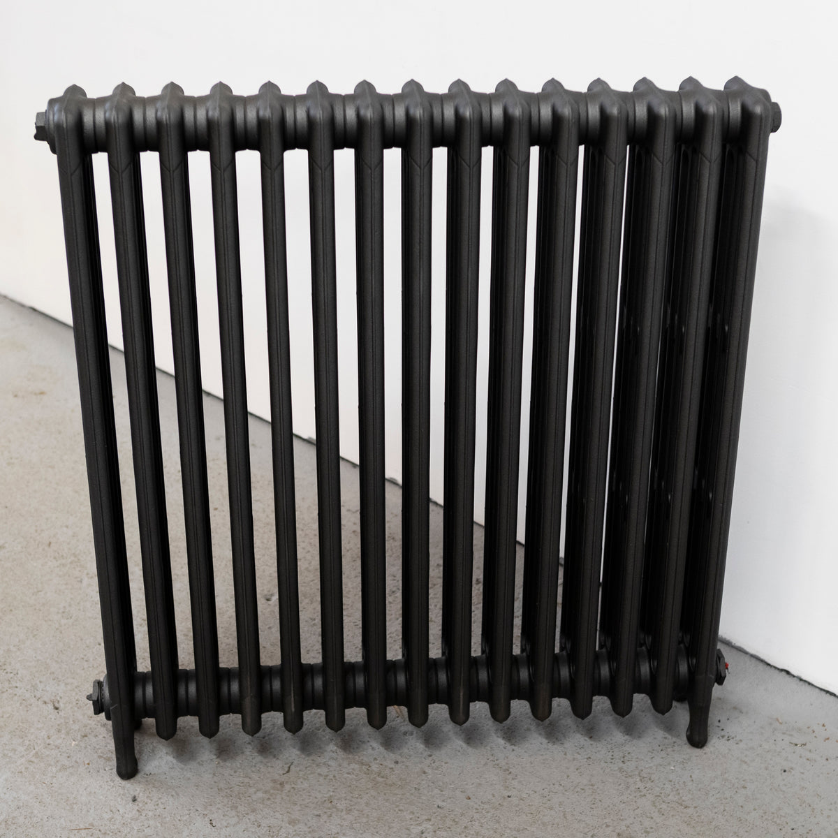 Antique Cast Iron Radiator | 15 Sections 88cm | The Architectural Forum