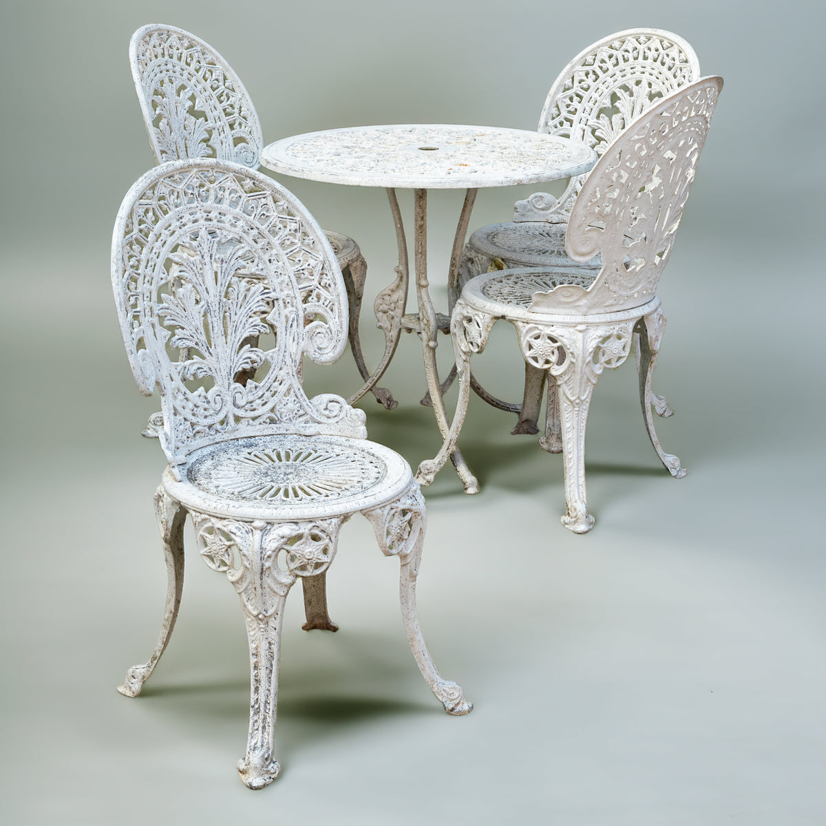 Reclaimed Jardine Leisure Coalbrookdale Patio Set | The Architectural Forum