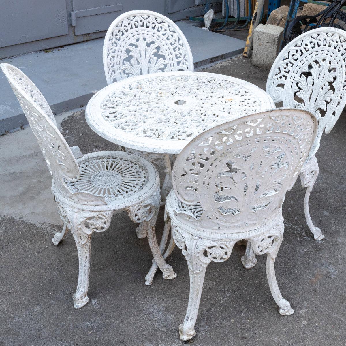 Reclaimed Jardine Leisure Coalbrookdale Patio Set | The Architectural Forum