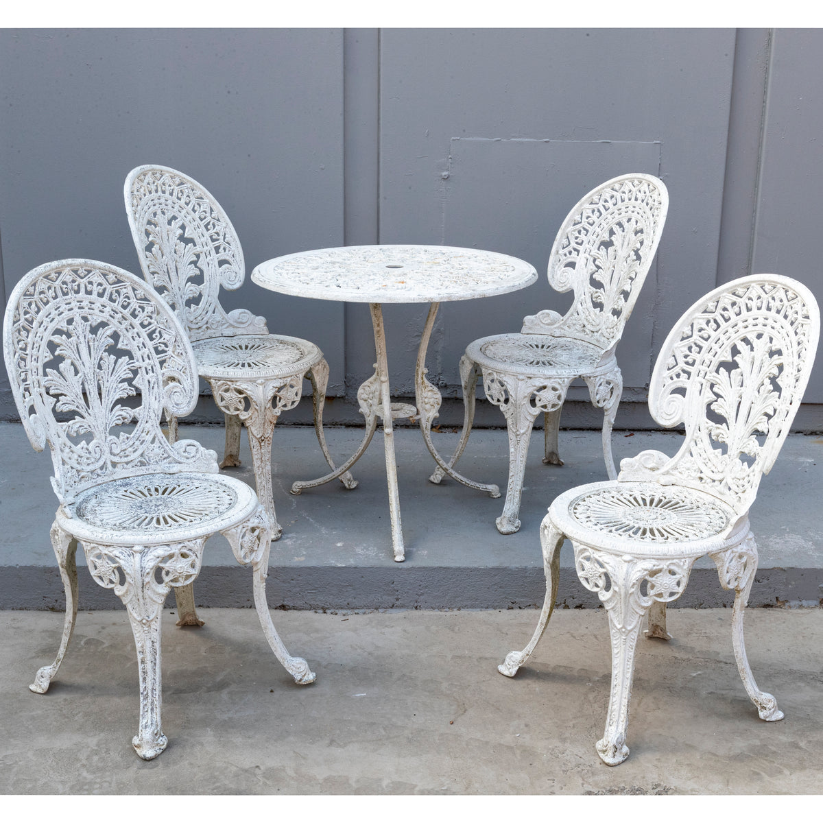 Reclaimed Jardine Leisure Coalbrookdale Patio Set | The Architectural Forum