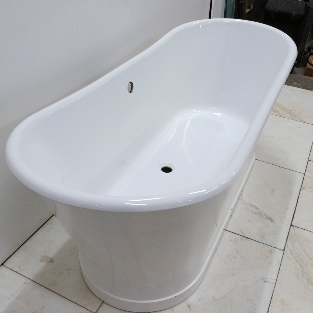 Reclaimed Cast Iron Double-Ended Bath | Recor Bathtub | The Architectural Forum