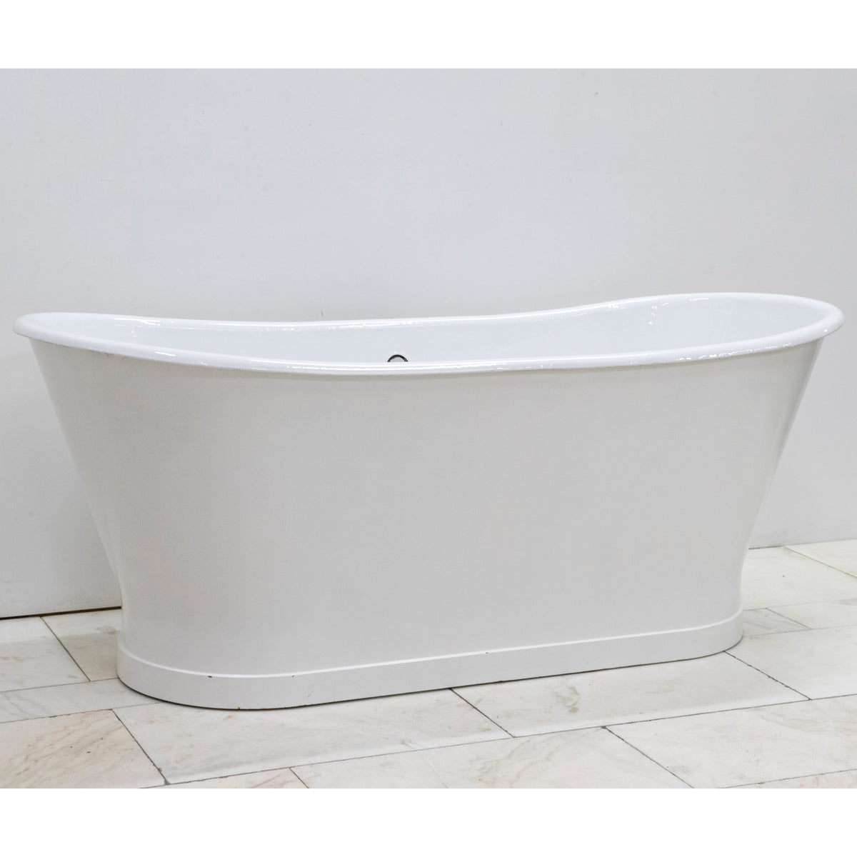 Reclaimed Cast Iron Double-Ended Bath | Recor Bathtub | The Architectural Forum