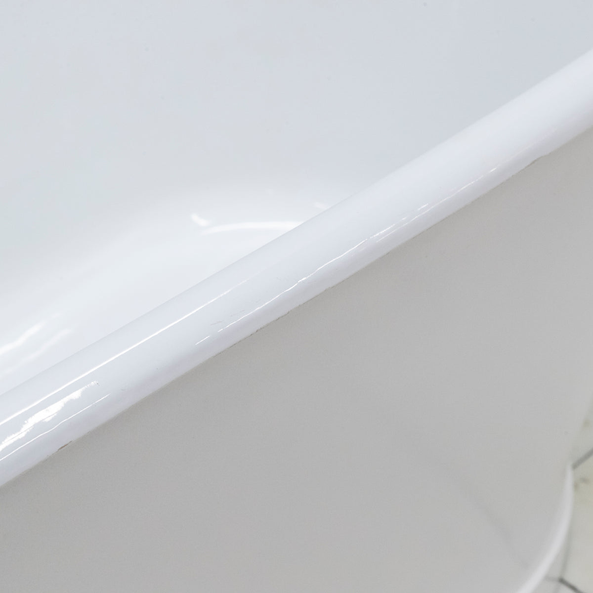 Reclaimed Cast Iron Double-Ended Bath | Recor Bathtub | The Architectural Forum