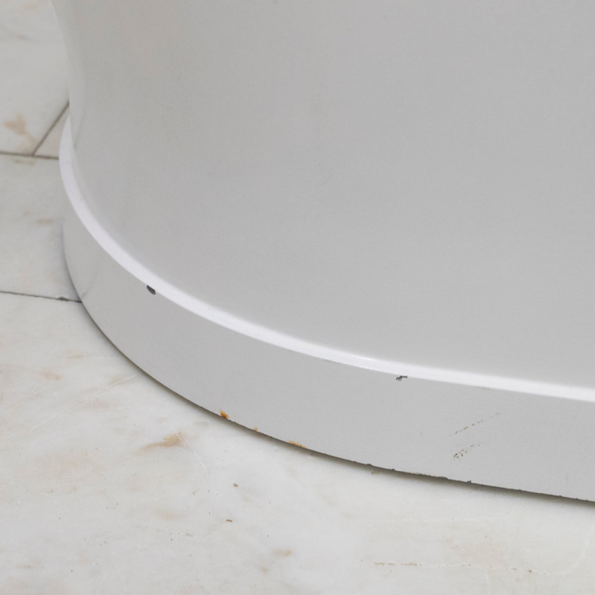 Reclaimed Cast Iron Double-Ended Bath | Recor Bathtub | The Architectural Forum