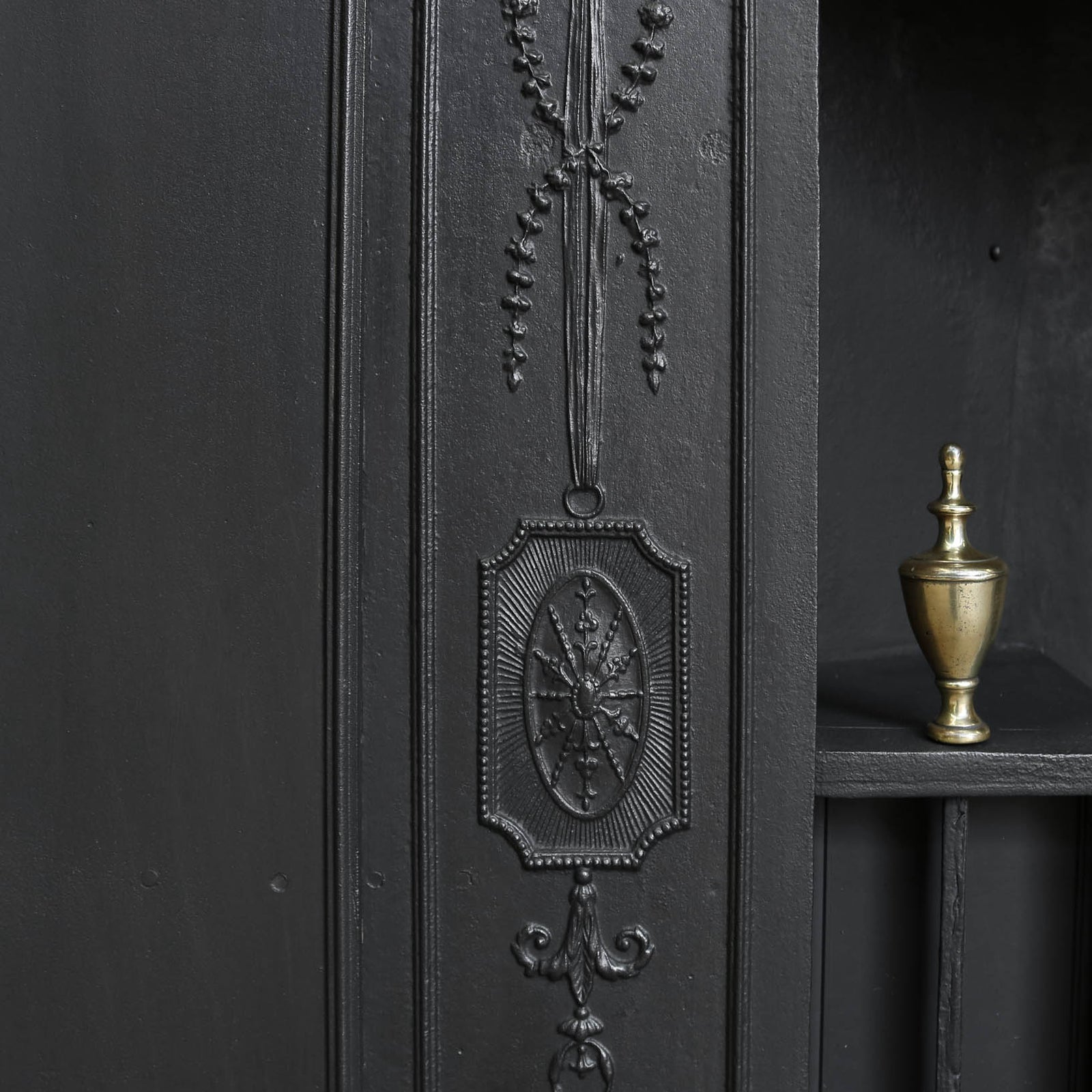 Georgian Cast Iron Register Grate | The Architectural Forum