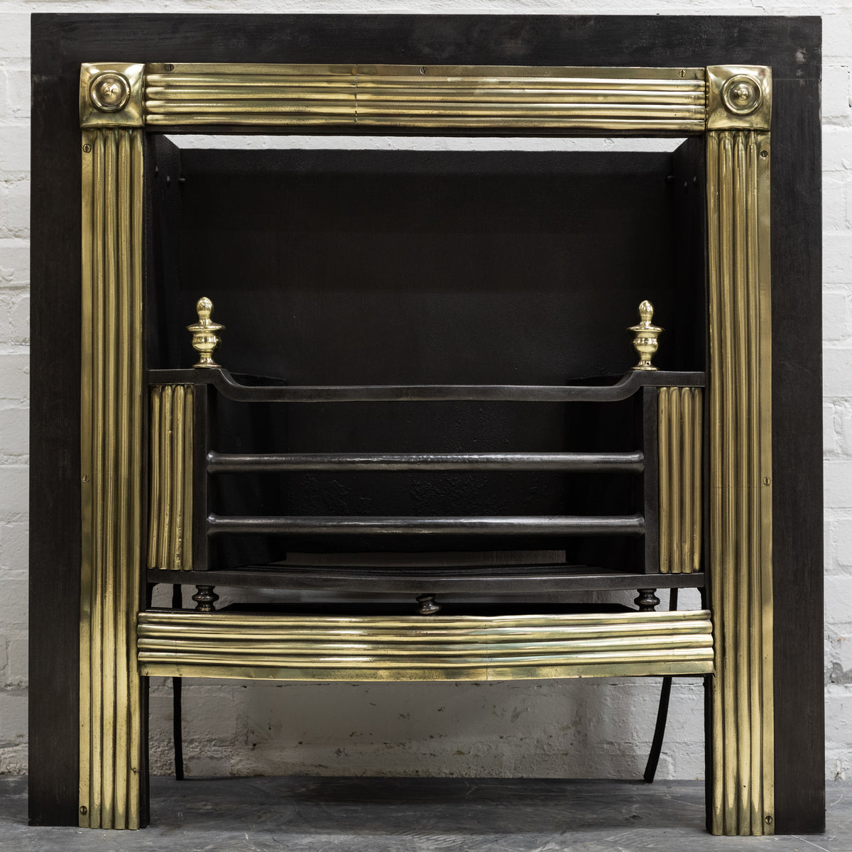 Splendid Antique Regency Hob Grate with Reeded Brass Frame | The Architectural Forum