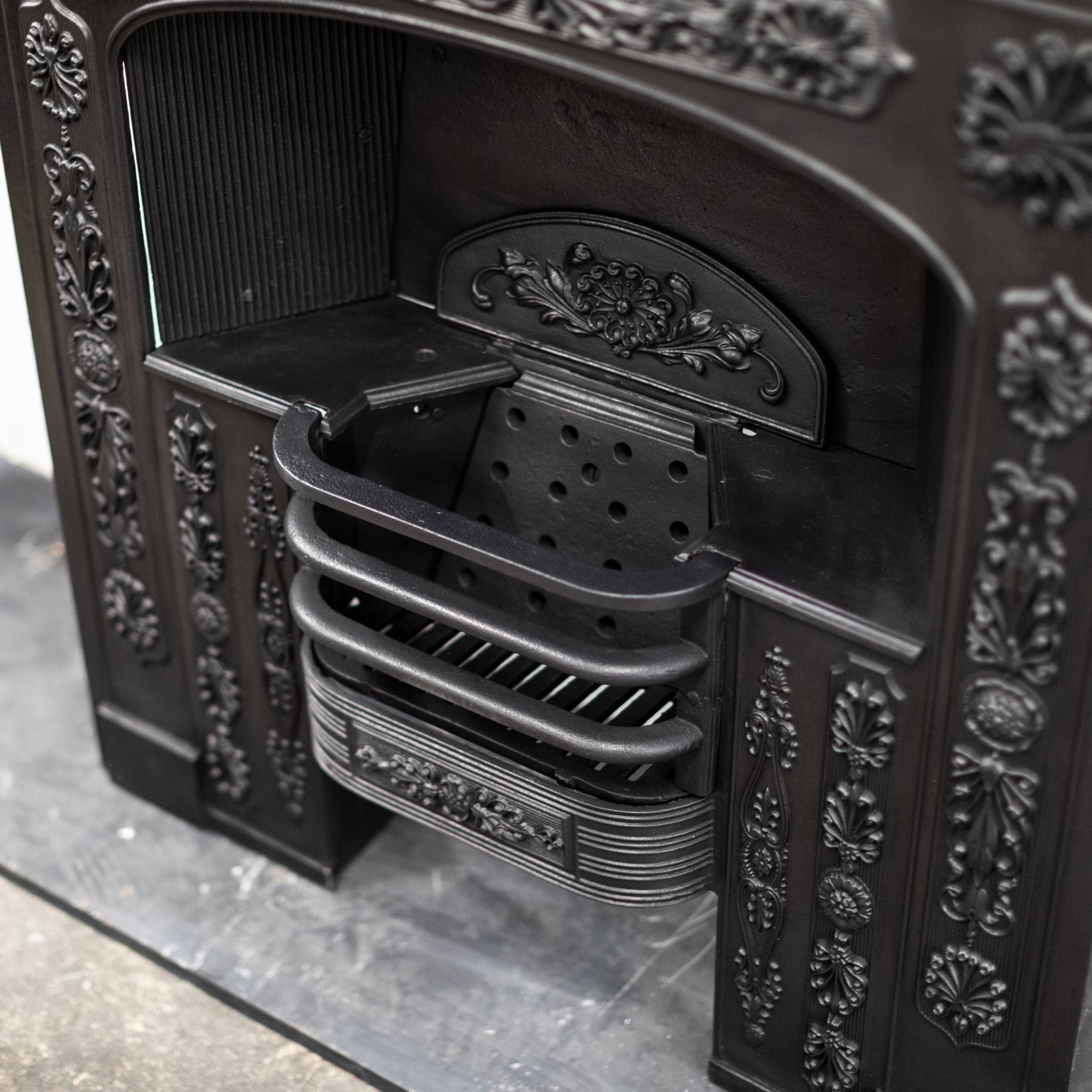 Antique Georgian Cast Iron Hob Grate - The Architectural Forum