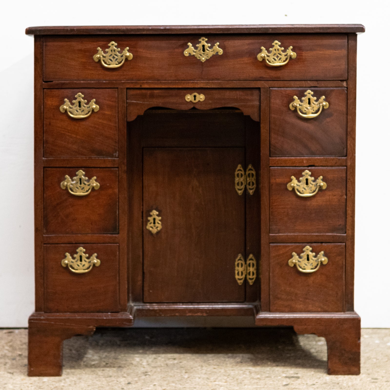 Antique Georgian Mahogany Kneehole Desk | The Architectural Forum