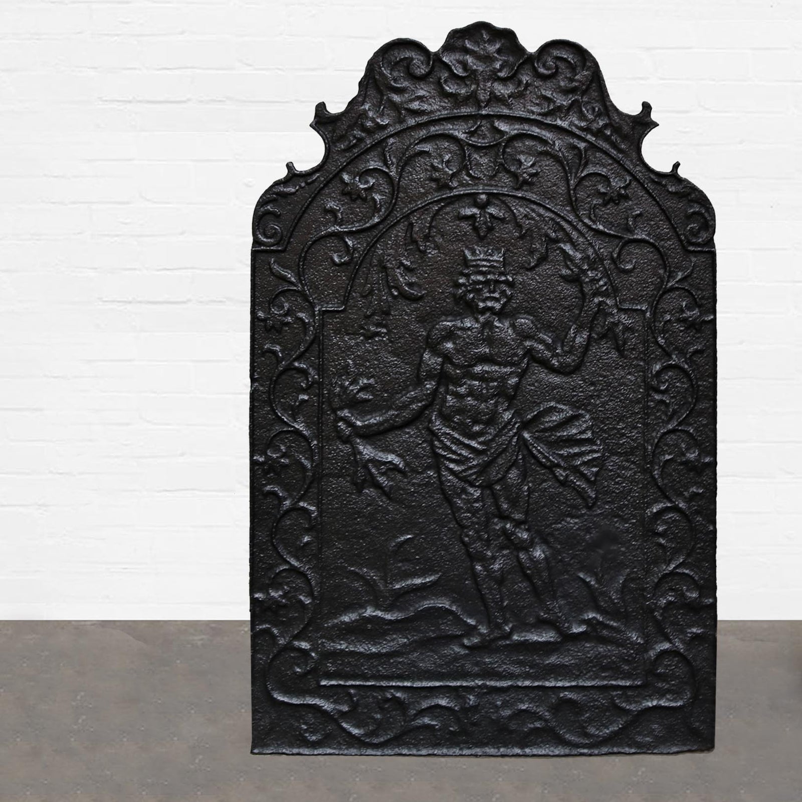 Antique Cast Iron Fireback | The Architectural Forum